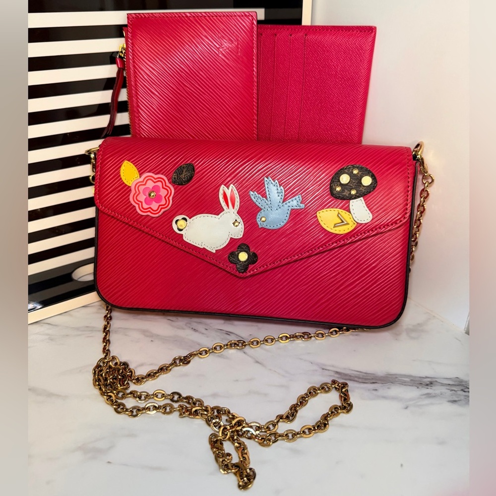 Louis Vuitton Limited Edition Felicie Pochette in Hot Pink Epi leather